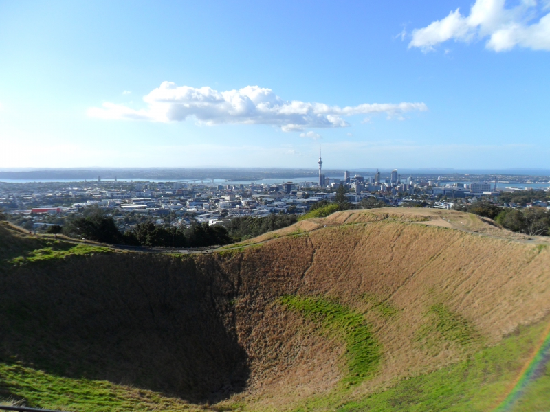 View over Auckland from the summit of Mt Eden Thumb